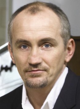 Barry McGuigan MBE