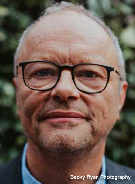 Guest Speaker Robert Llewellyn