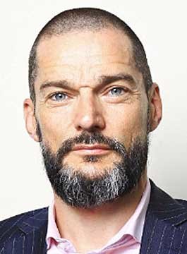 Fred Sirieix Customer Service Seaker