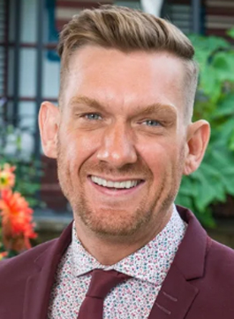 Peter Avis Customer Service Speaker