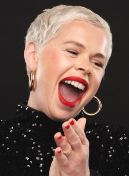 Laura Smyth East London Comedian