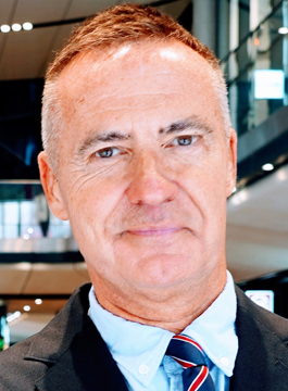 Peter Cross Customer Service Speaker